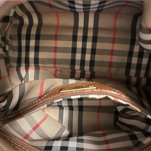 Burberrys Hand-Bag🏇🏽 - Picture 5 of 12